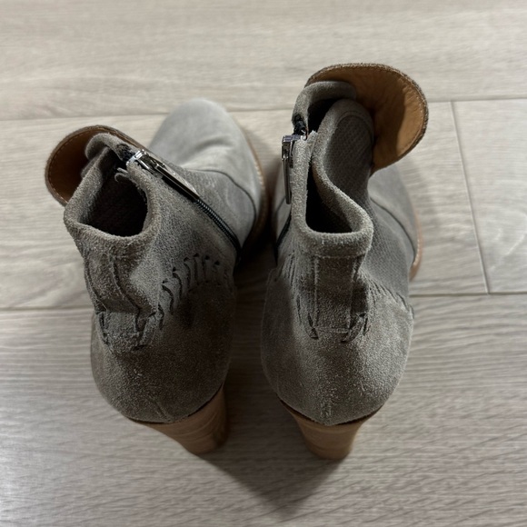 Aquatalia Suede Ankle Block Heel Taupe Booties - Picture 5 of 12